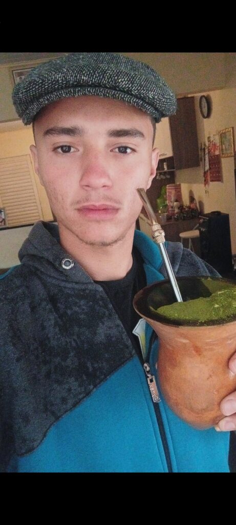 Screenshot_2022-10-18-18-52-48-895_com.miui.gallery