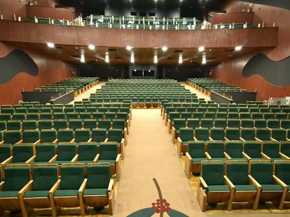 19397016_1594765637260167_1538259974309893856_n