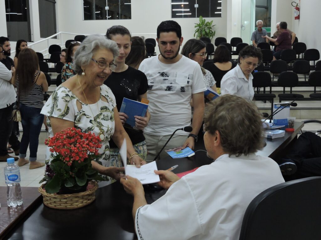 72478683_10218924432376110_8903227060101578752_n